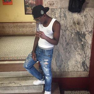 Meet your Posher, Moe